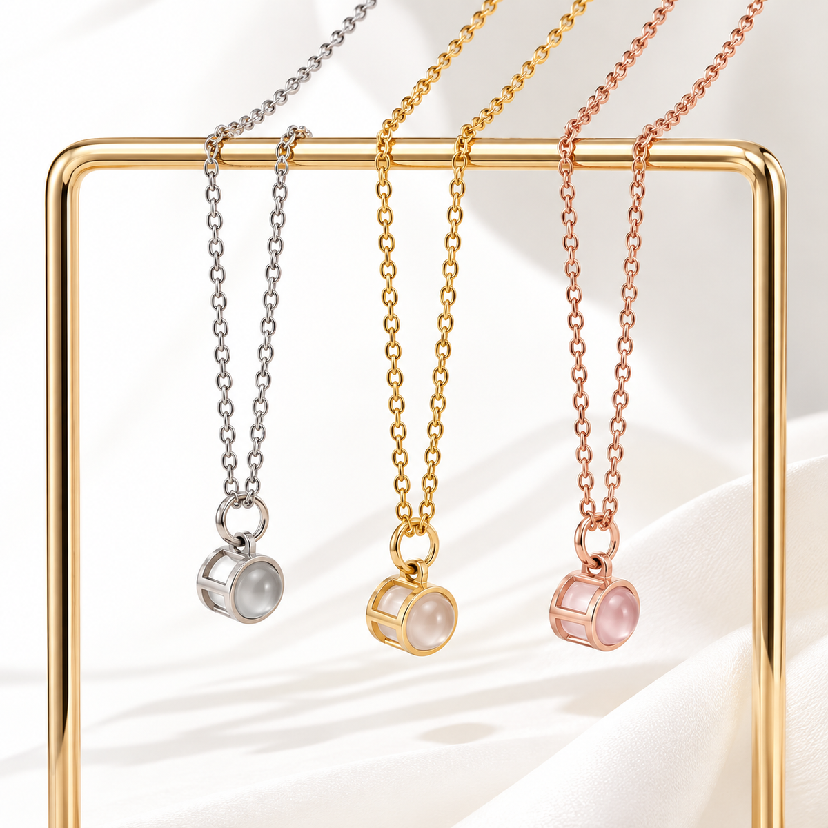 Evere™ Personalized Photo Projection Necklace